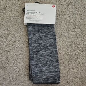 Lululemon Swiftly Arm Warmers - Black and Gray